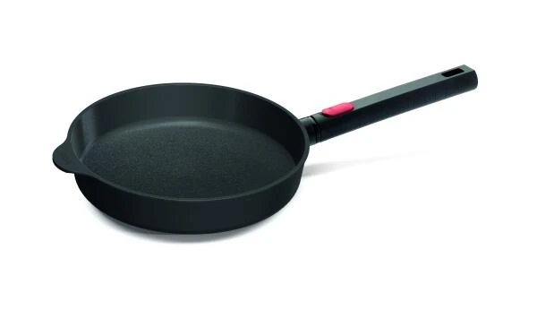 Woll Gusspfanne Diamond XR Logic 24,0 Cm/ 18,5 Cm/ 5,0 Cm/ 47,5 Cm/ 1,4 Kg