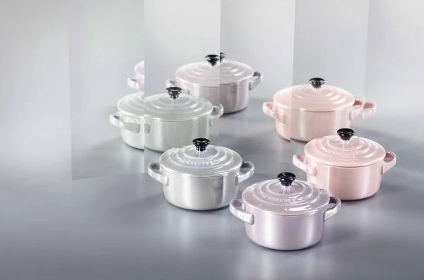 Le Creuset Mini Cocotte In Creme Metallic - Image 3